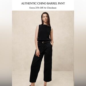 Banana Republic authentic chino barrel pants.  Size 6. Worn once.